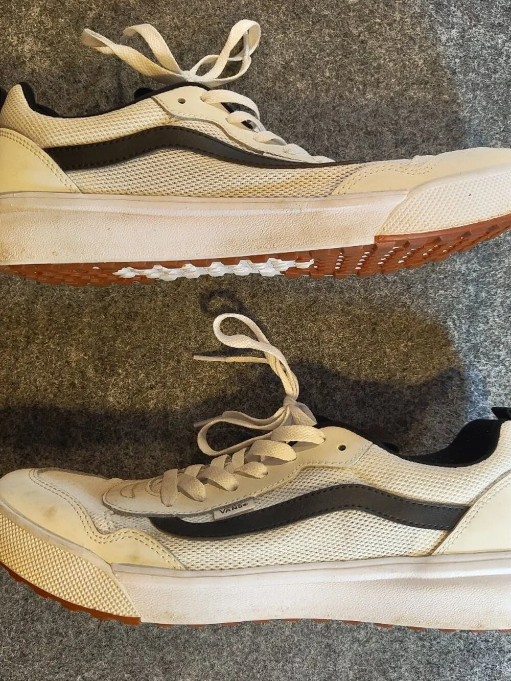 Vans UltraRange Mesh Sneakers – Men’s 11 – White/Black